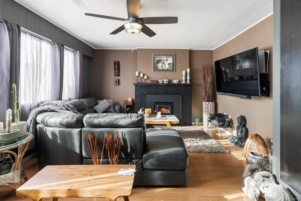 Fourth View of 221 223 Third St, Duncan, BC, V9L 0B3