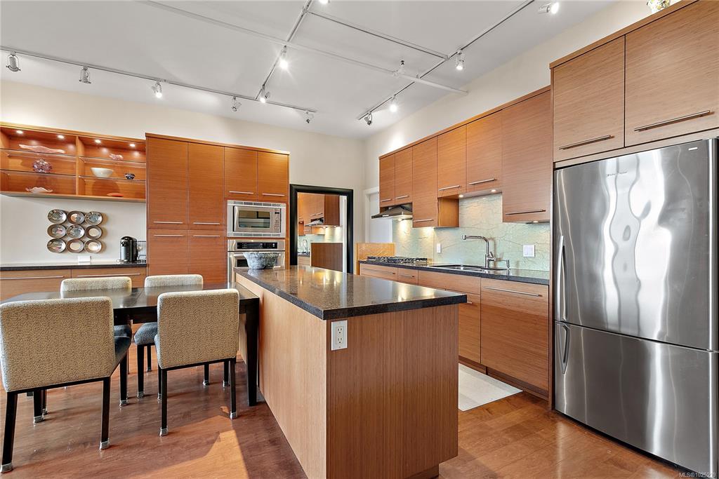 Third View of 455 Sitkum Rd, The Edge, Victoria, BC, V9A 7N9