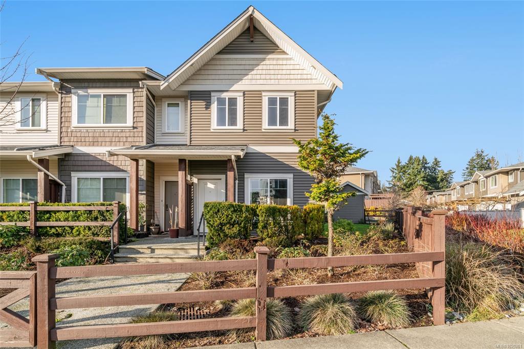 1720 Dufferin Cres, 1025261, BC,