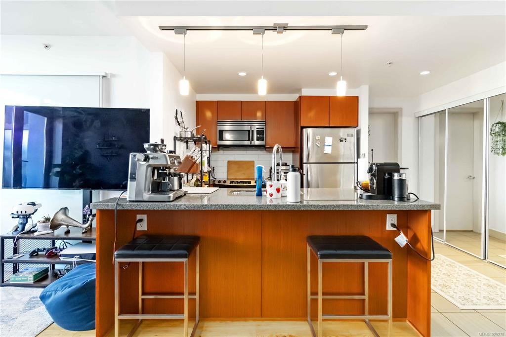 Fourth View of 760 Johnson St, Victoria, BC, V8W 1N1