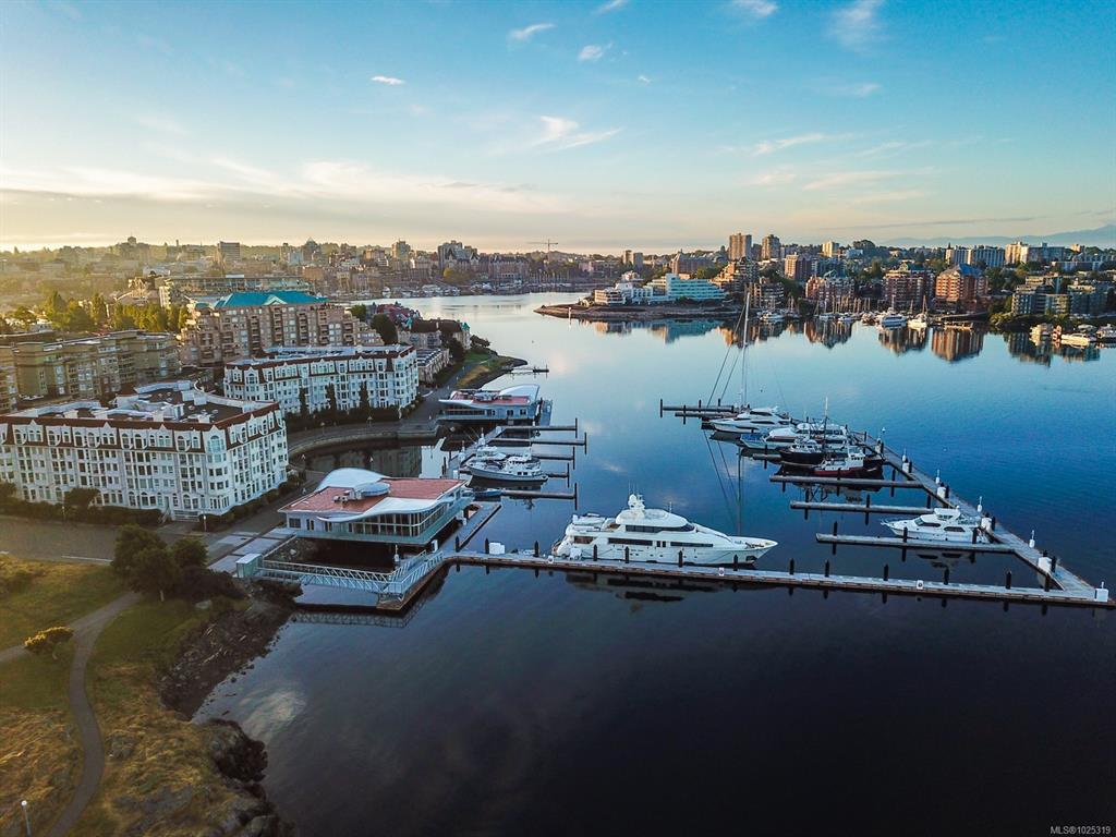 Second View of 75 Songhees Rd, Victoria, BC, V9A 7M5