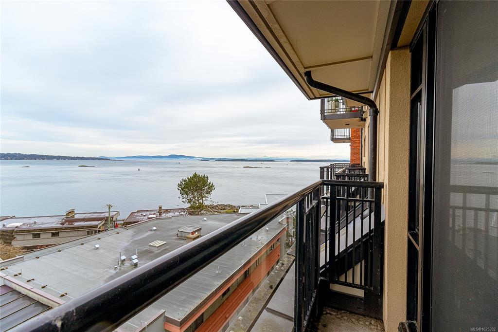 Fourth View of 1175 Beach Dr, Oak Bay, BC, V8S 2N2