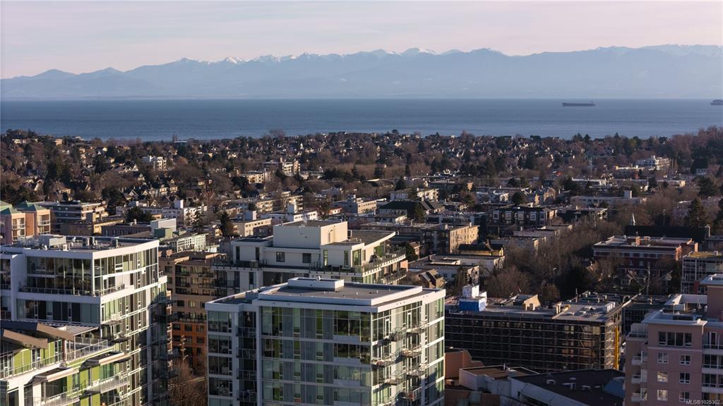 989 Johnson St, 1025362, BC,