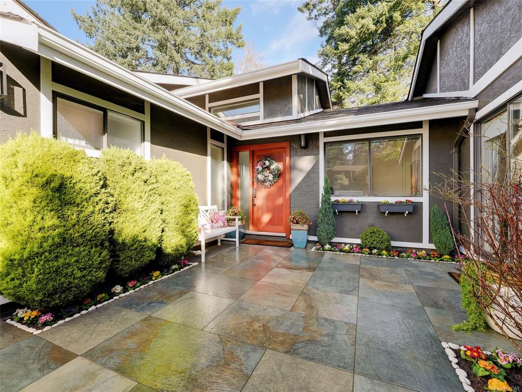 1042 Donwood Dr, 1025381, BC,