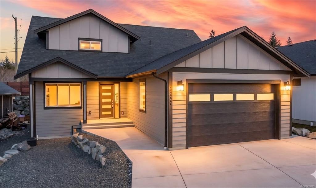 3207 Fernwood Lane, 1025399, BC,