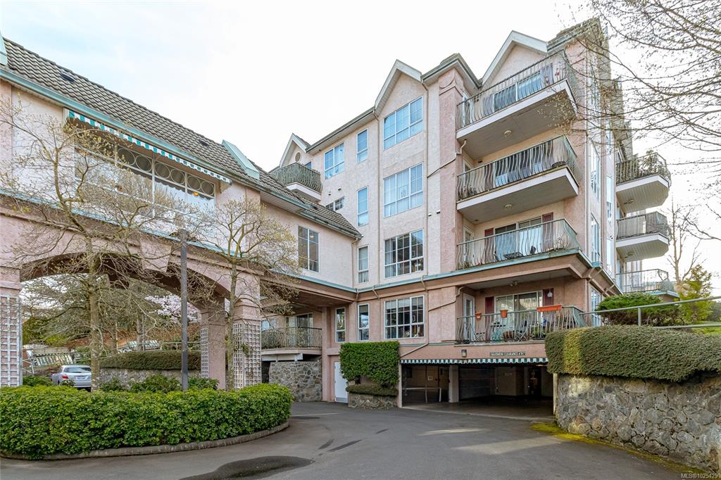 Fourth View of 3133 Tillicum Rd, Saanich, BC, V9A 2B4