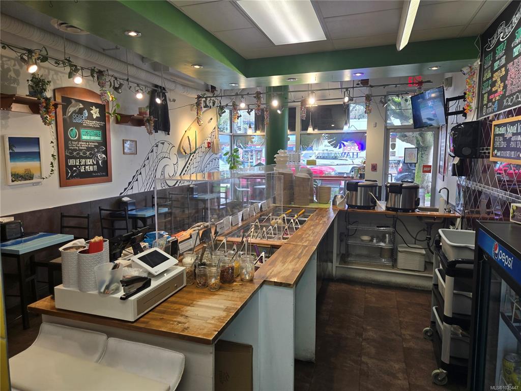 Fourth View of 240 Cook St, Victoria, BC, V8V 3X3