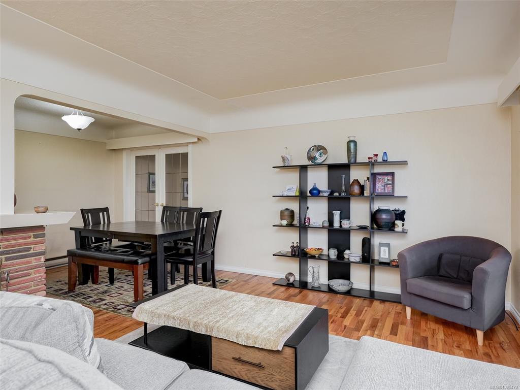 Fourth View of 3201 Frechette St, Saanich, BC, V8P 4N6