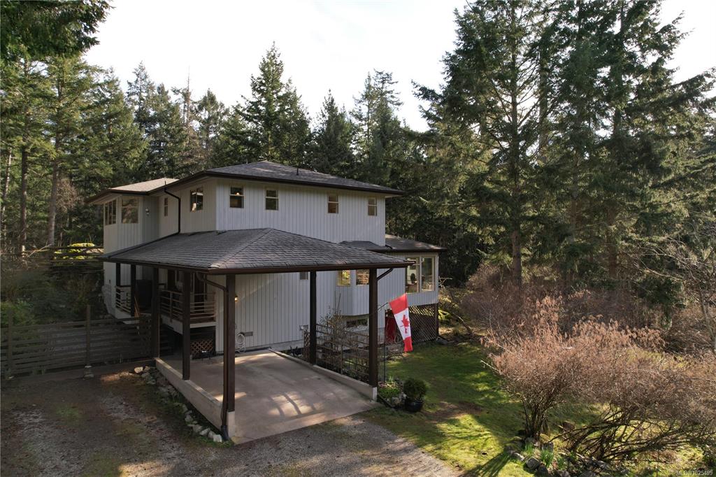 Fifth View of 137 Forest Ridge Rd, Salt Spring, BC, V8K 1W4