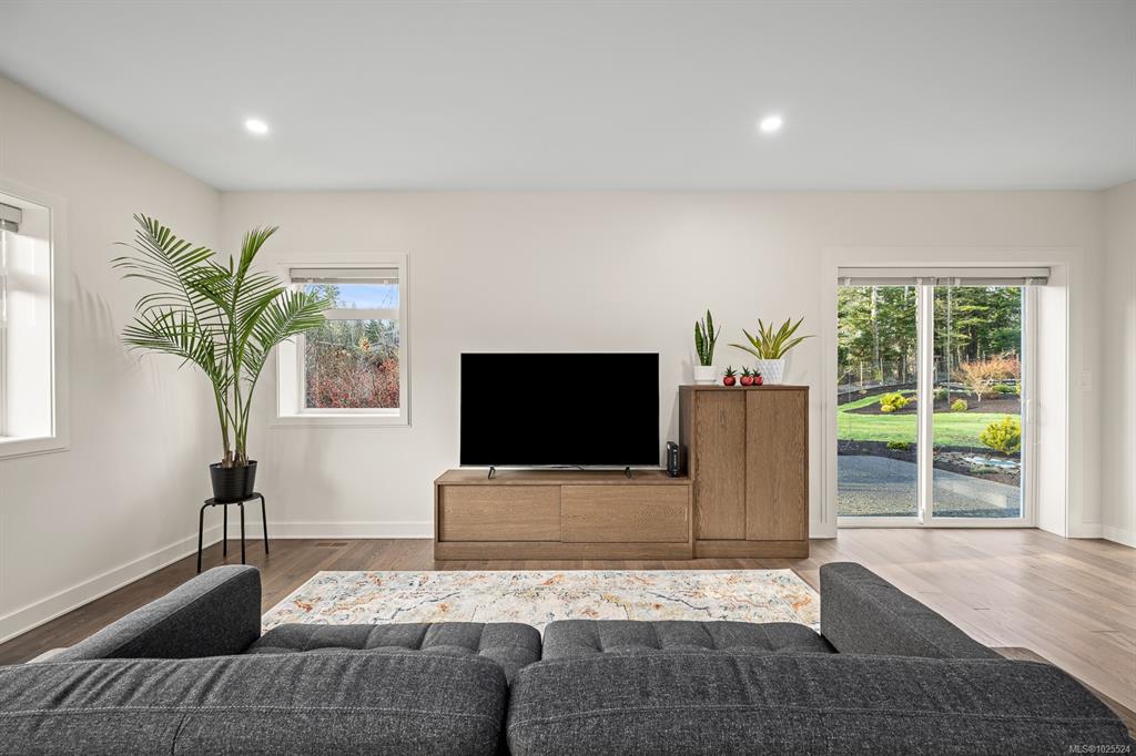 Fourth View of 3767 Maple Lane, Royston, BC, V0R 2V0