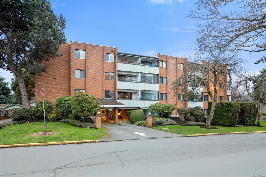 853 Selkirk Ave, 1025600, BC,