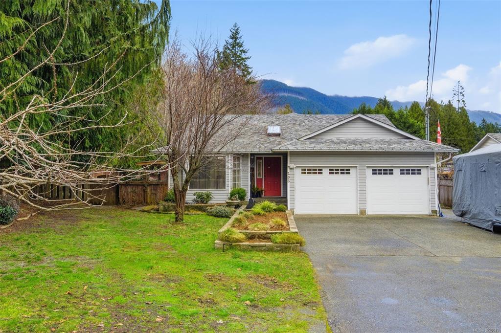 Second View of 203 Greendale Rd, Lake Cowichan, BC, V0R 2G0