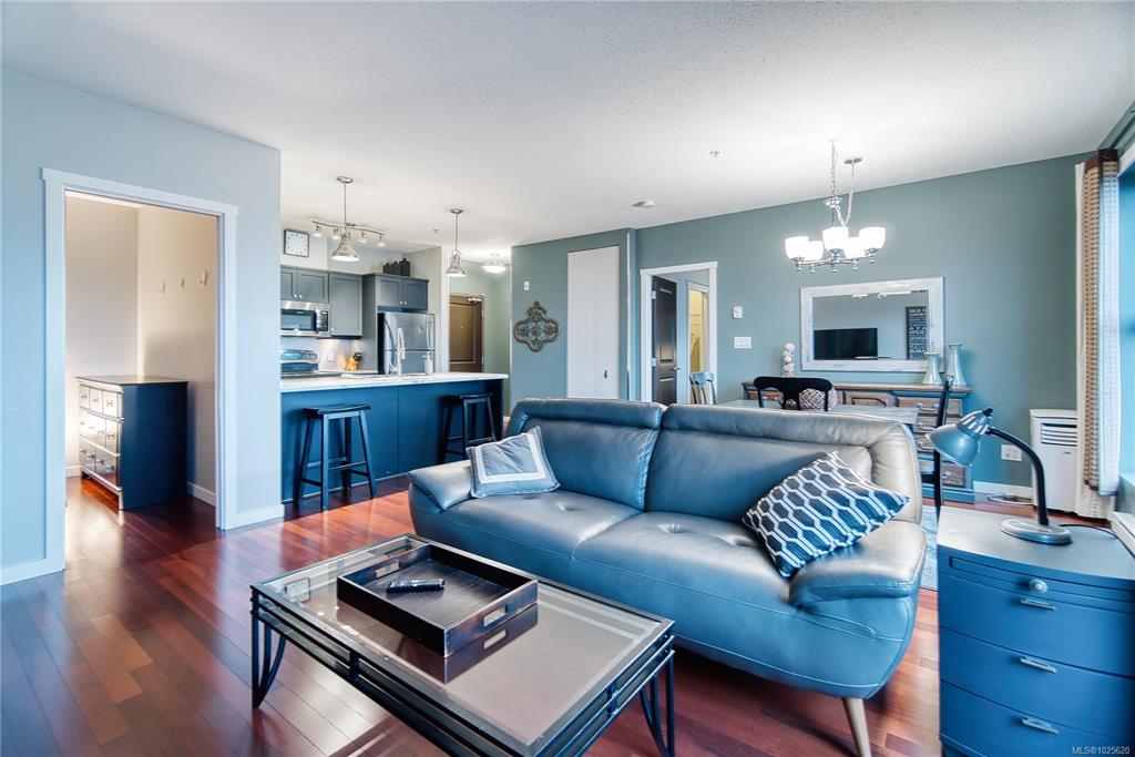 555 Franklyn St, 1025620, BC,