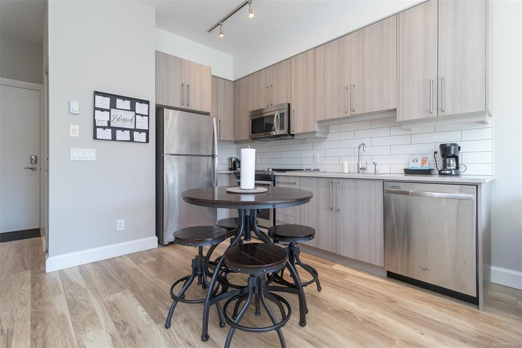 Third View of 595 Pandora Ave, The Abacus, Victoria, BC, V8W 1N5