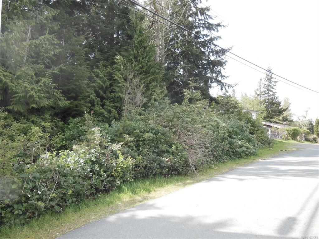 Third View of 1686 Bay St, Ucluelet, BC, V0R 3A0