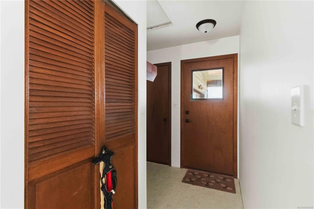 Fifth View of 2629 Sooke Rd, Langford, BC, V9B 1Y3