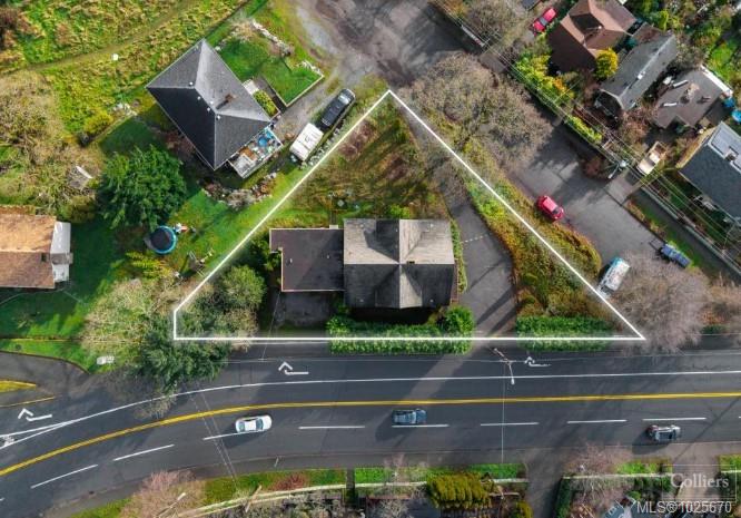 Fifth View of 2805 Cook St, Victoria, BC, V8T 3S5