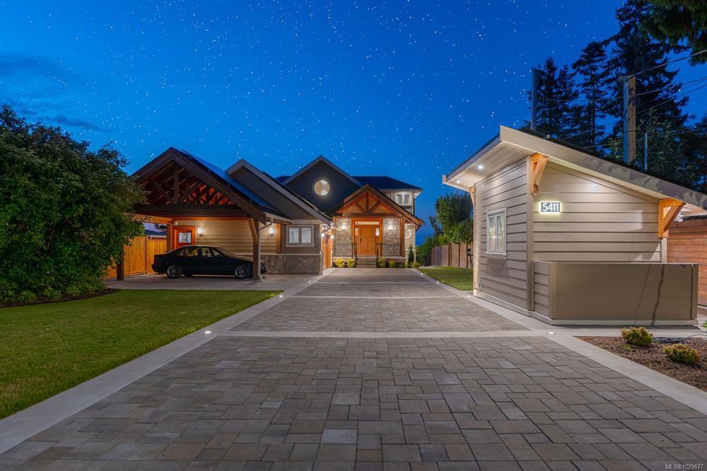 Second View of 5411 Parker Ave, Saanich, BC, V8Y 2N2