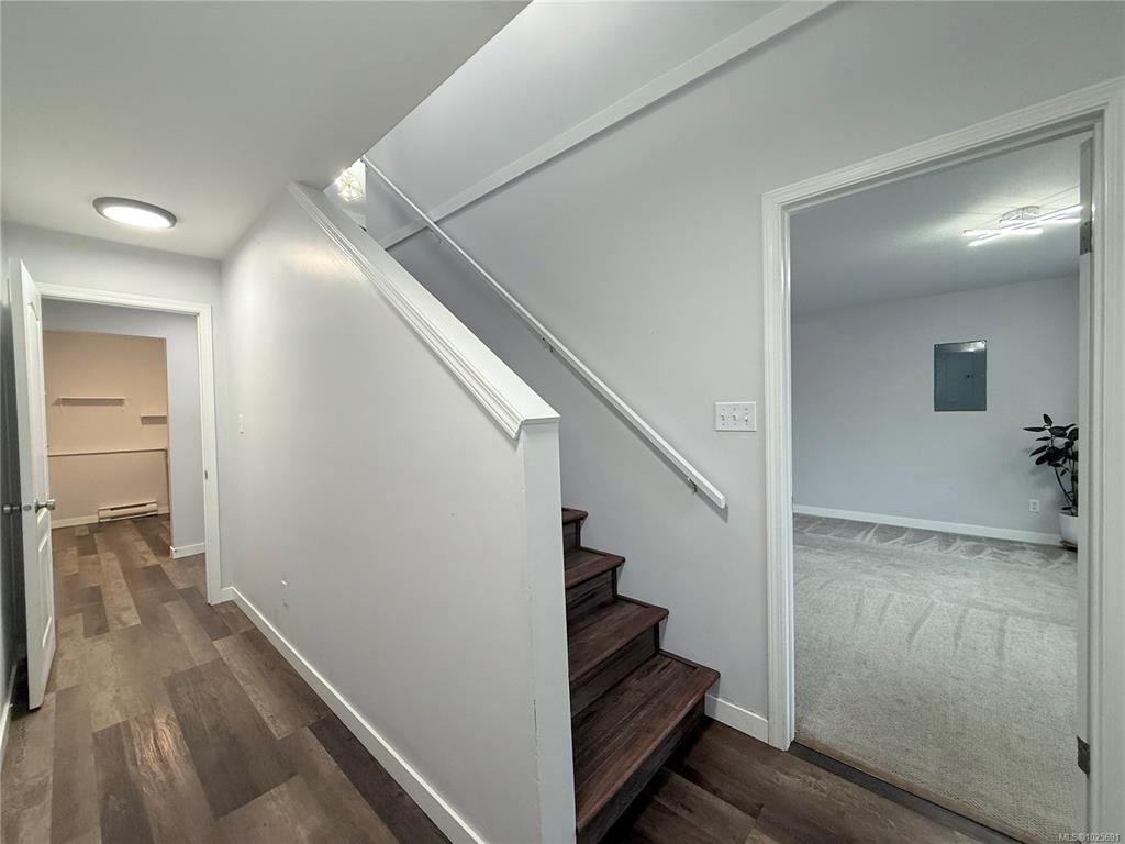 Fourth View of 462 Candy Lane, Campbell River, BC, V9W 7Y8