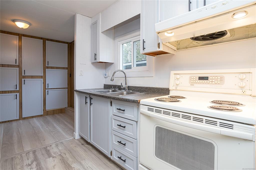 Second View of 161 Horne Lake Rd, CHINOOK PARK, Qualicum Beach, BC, V9K 1T9