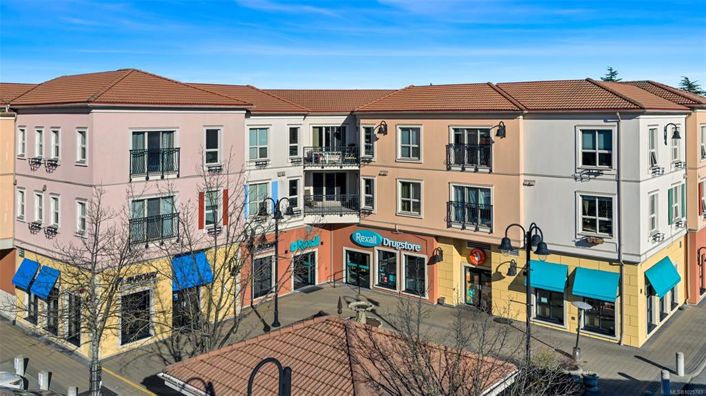 1642 Mckenzie Ave, 1025743, BC,