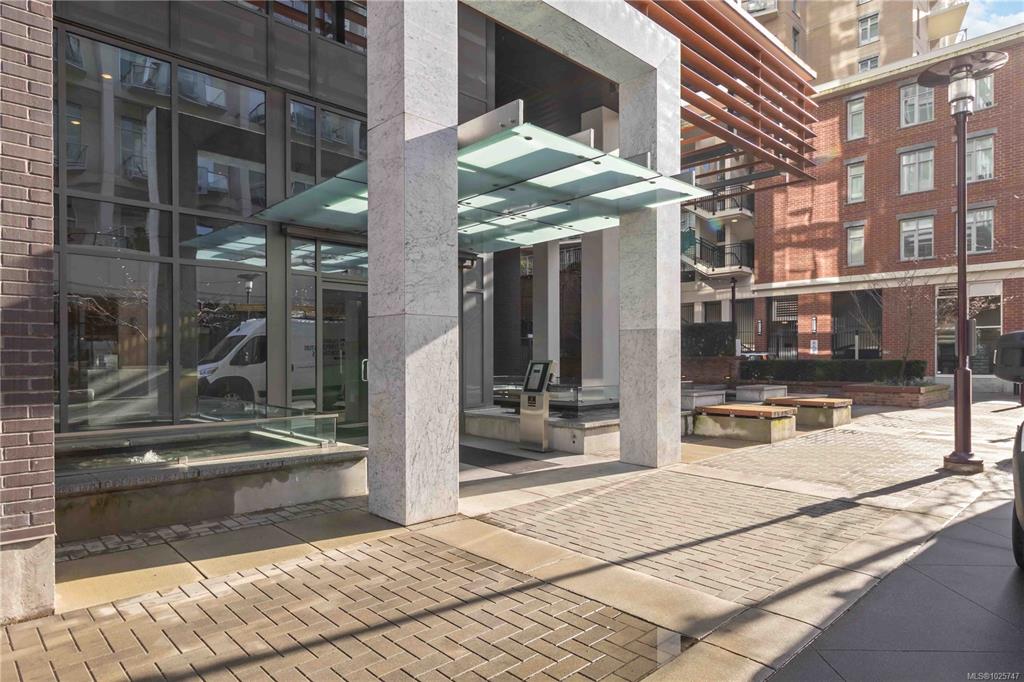 Fourth View of 777 Herald St, Hudson Place One, Victoria, BC, V8T 0C7