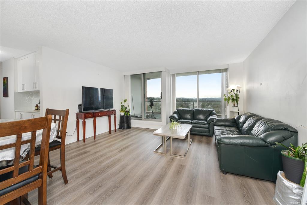 Fifth View of 327 Maitland St, SEA WEST QUAY, Victoria, BC, V9A 7G7