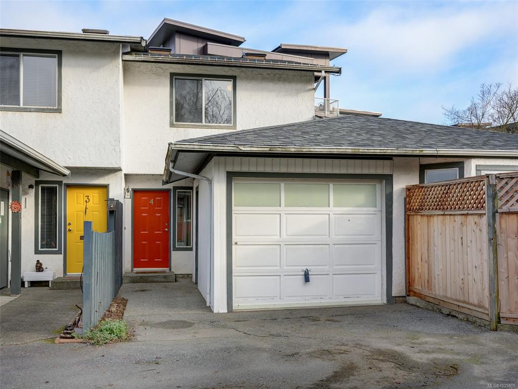 Second View of 9923 Seventh St, Sidney, BC, V8L 2V8