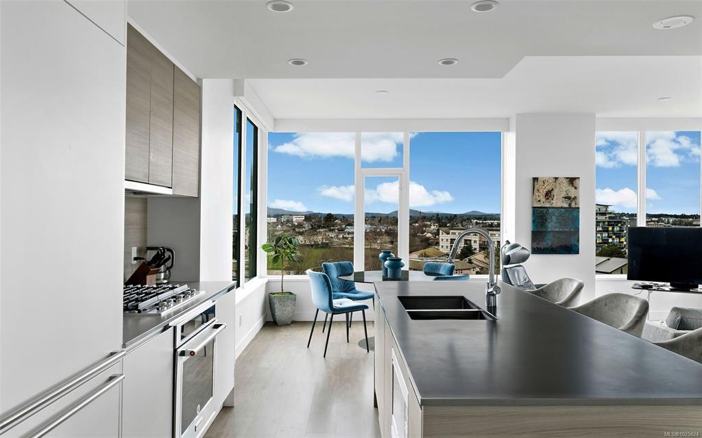 Fifth View of 60 Saghalie Rd, Encore, Victoria, BC, V9A 0H1