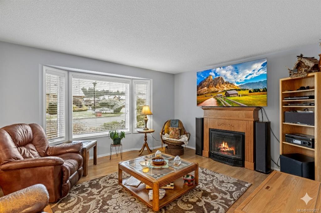 Third View of 3967 Excalibur St, DEERWOOD PLACE ESTATES, Nanaimo, BC, V9T 6B9