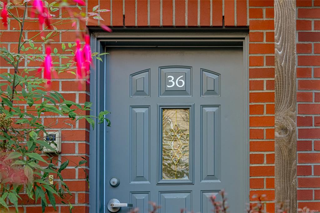 Fifth View of 60 Dallas Rd, Victoria, BC, V8V 1A2