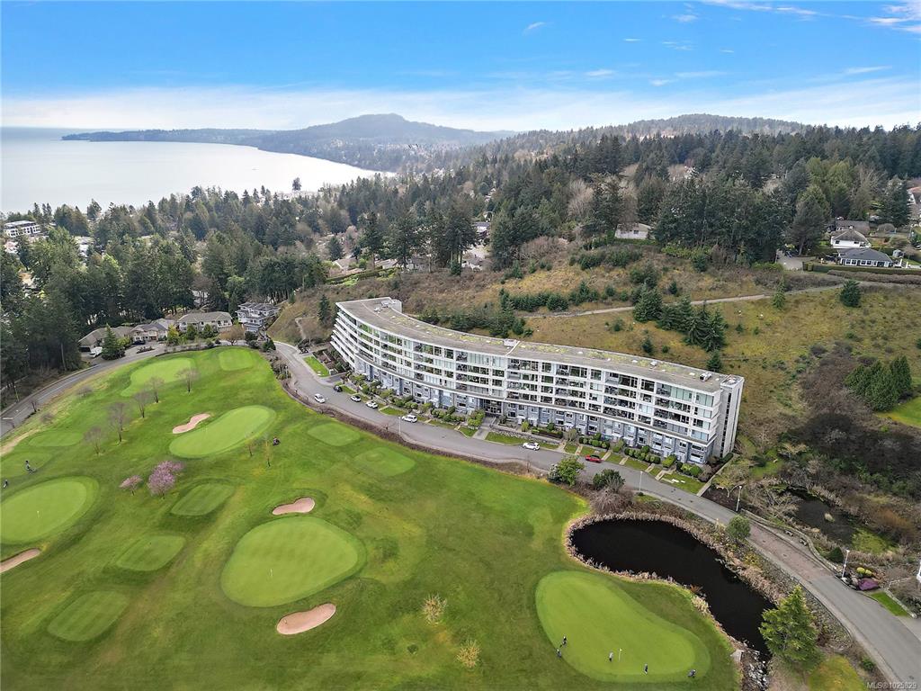 5332 Sayward Hill Cres, 1025829, BC,