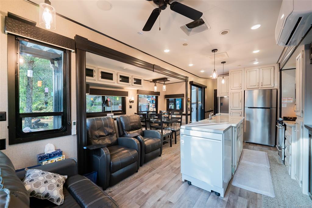 Third View of 2650 Turnbull Rd, Spider Lake Springs Resort, Qualicum Beach, BC, V9R 2R2