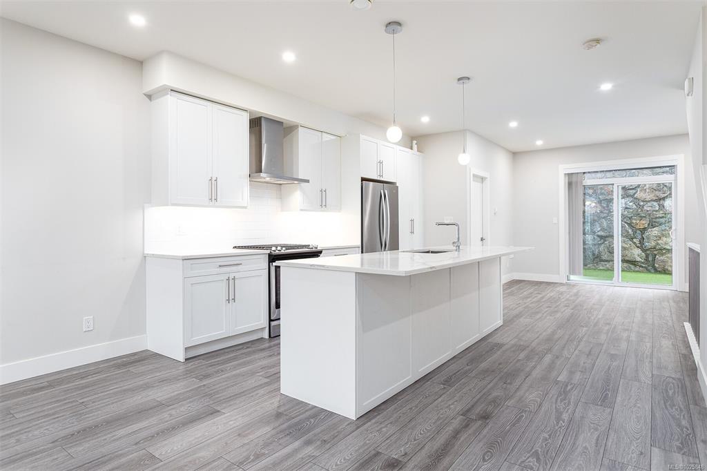 Second View of 629 Selwyn Close, Langford, BC, V9B 6M1