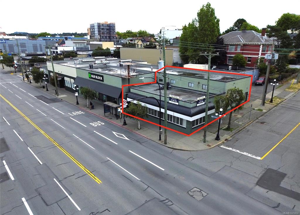 MLS® listing #30604513 for sale located at 2001 Douglas St