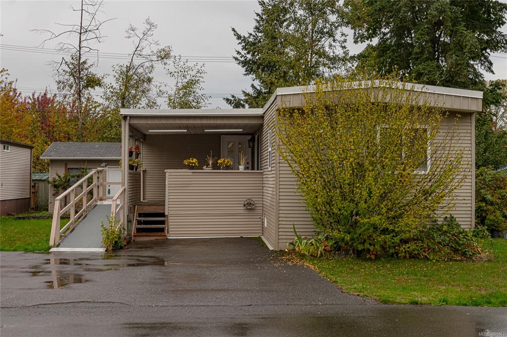 Third View of 61 12 Th St, Nanaimo, BC, V9R 6L2