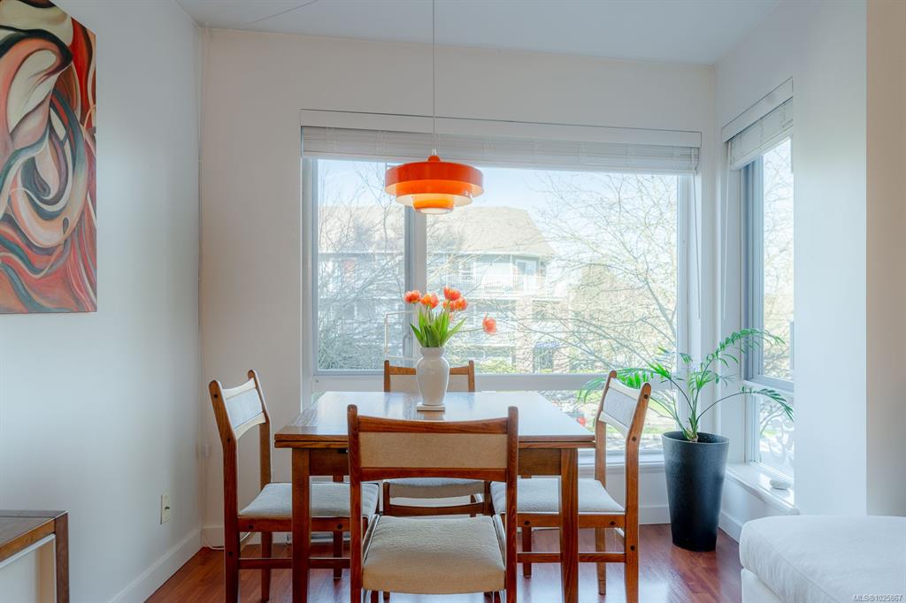 Fourth View of 116 Queens Rd, Duncan, BC, V9L 2W6