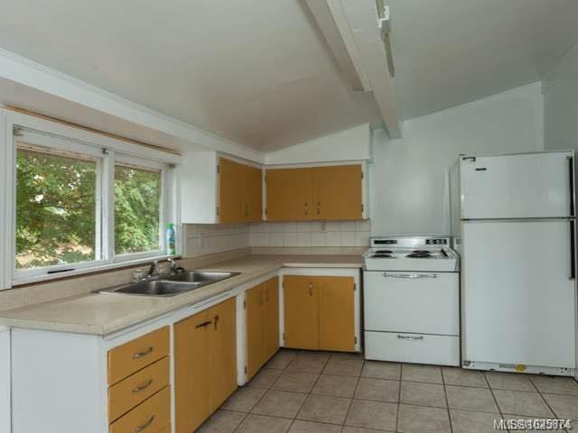 Fourth View of 556 Kennedy St, Nanaimo, BC, V9R 2J7