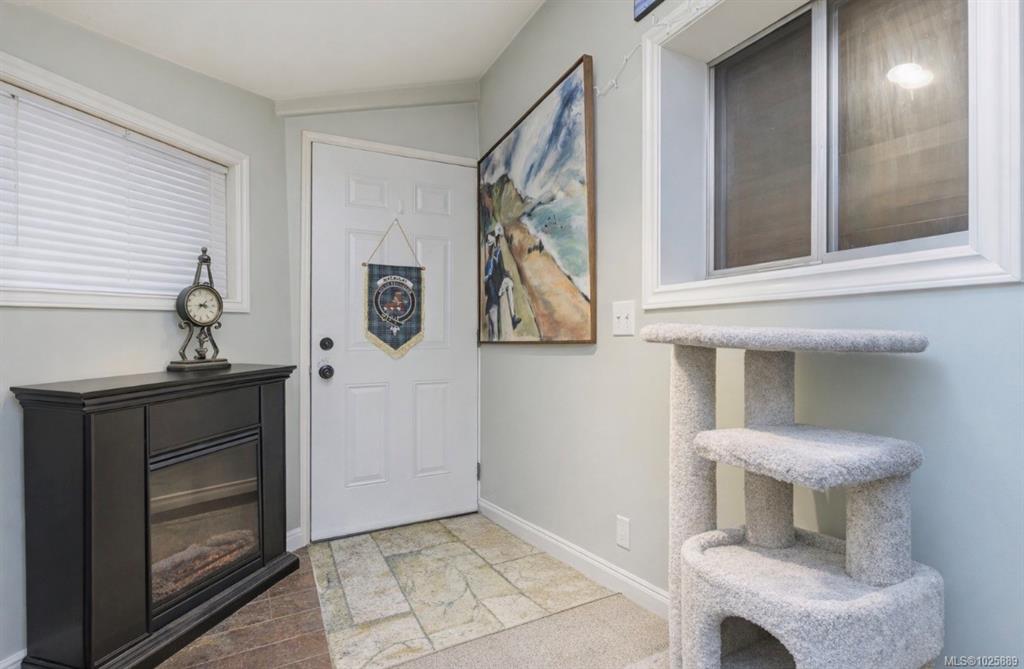 Fifth View of 2500 Florence Lake Rd, Langford, BC, V9B 4H2