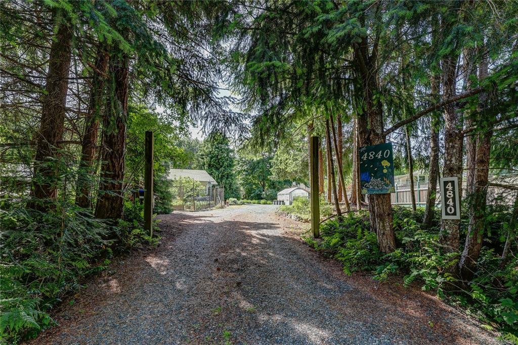 4840 Blue Heron Dr, 1025895, BC,