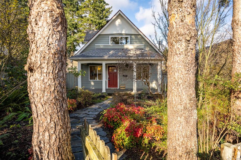 1013 5th St, 1025899, BC,