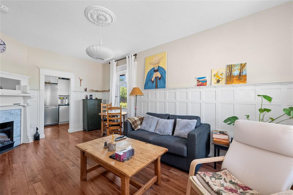 Third View of 3033 Cedar Hill Rd, Victoria, BC, V8T 3J2