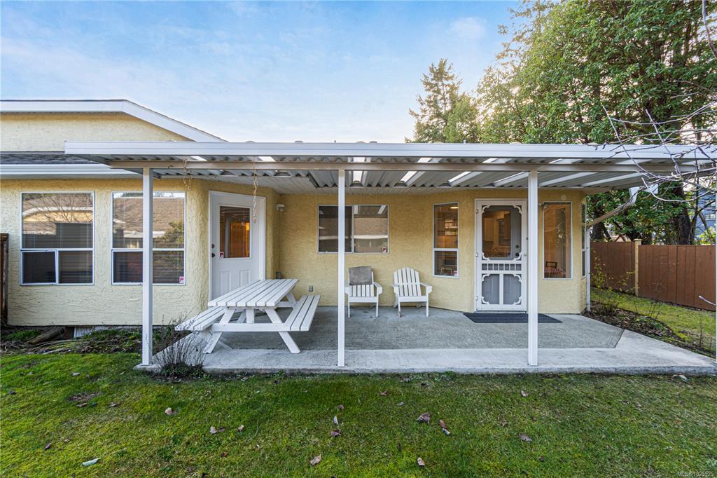 Fifth View of 4750 Uplands Dr, Nanaimo, BC, V9T 5V1