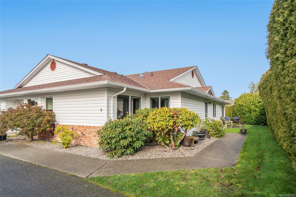 Second View of 441 Harnish Ave, Harnish Manor, Parksville, BC, V9P 2J9