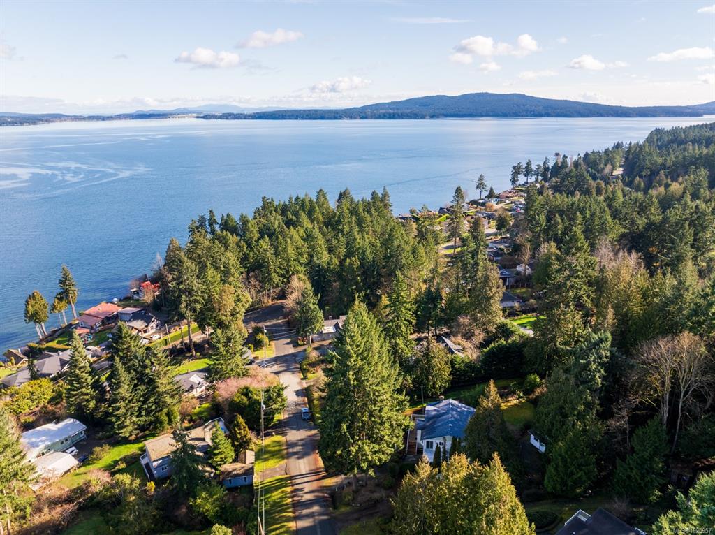 Fifth View of 668 Bay Rd, Mill Bay, BC, V0R 2P0