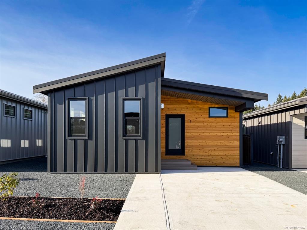 Second View of 3025 Royston Rd, Cumberland, BC, V0R 1S0