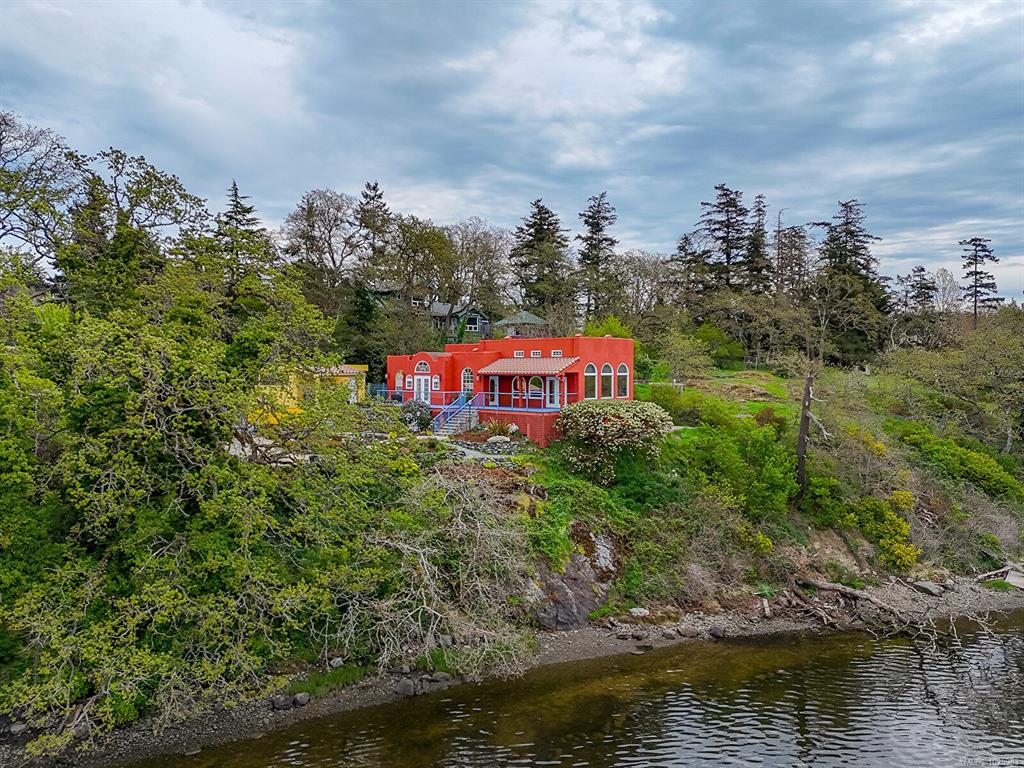 Fourth View of 3711 Grange Rd, Saanich, BC, V8Z 4S9