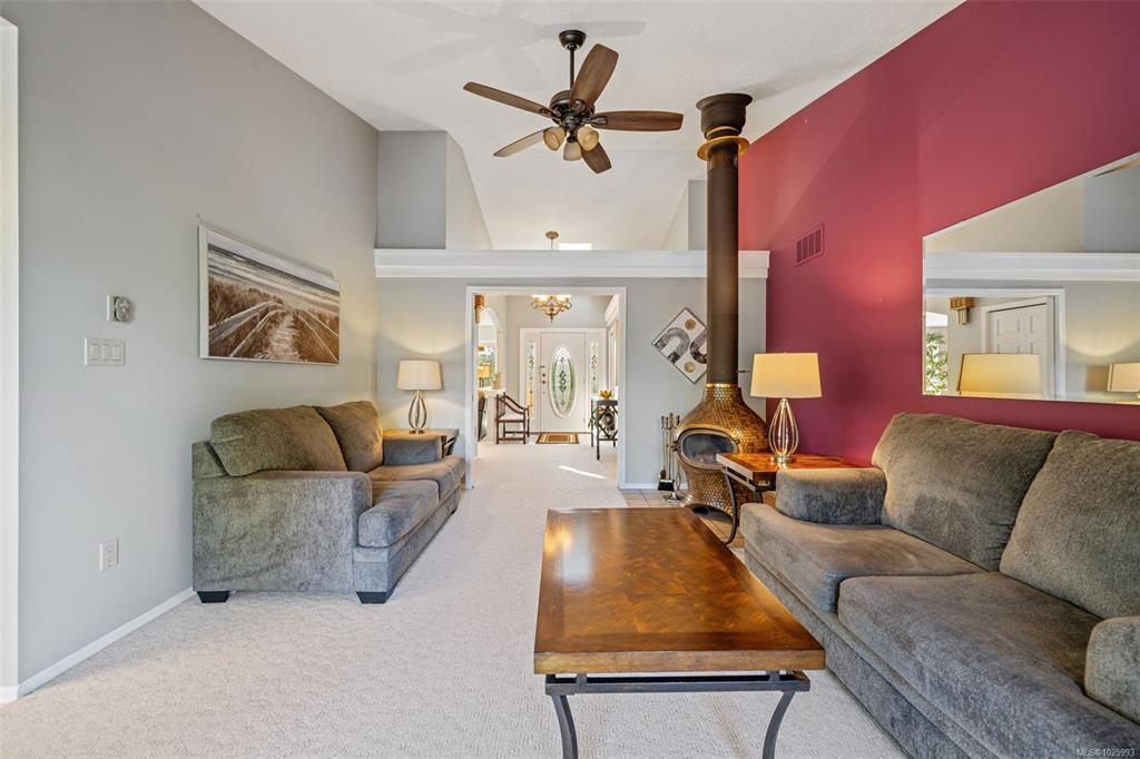 Fifth View of 2391 Alta Vista Pl, Central Saanich, BC, V8Z 5S6