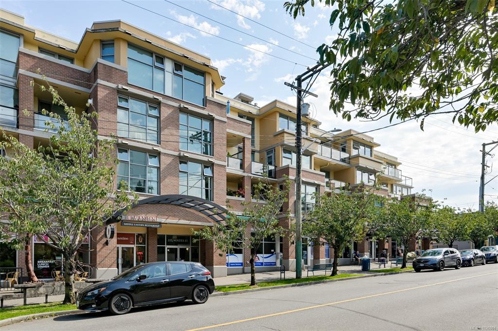 225 Menzies St, 1026001, BC,