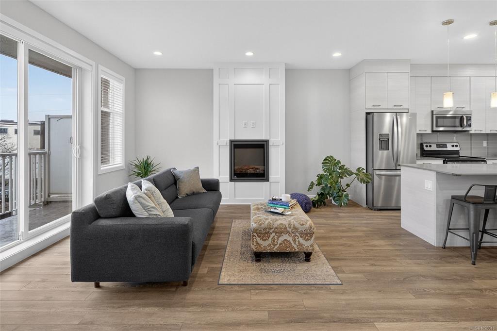 Fifth View of 3356 Whittier Ave, City Green, Saanich, BC, V8Z 3P9